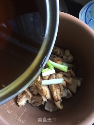 清炖鸡汤的做法步骤：5