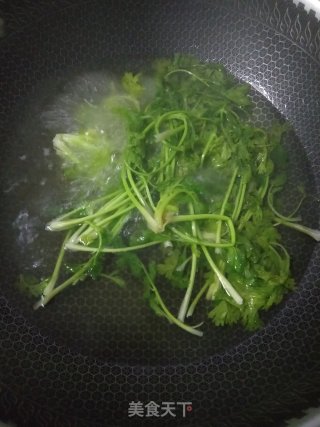 凉拌香菜的做法步骤：2