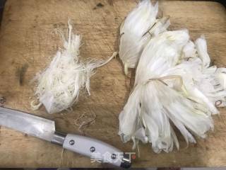 小香娟の西红柿昙花鸡蛋汤的做法步骤：2