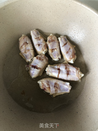 可乐鸡翅的做法步骤：2