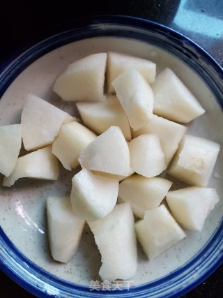 银耳炖梨子的做法步骤：3