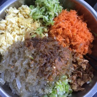 西葫芦鸡蛋蒸饺的做法步骤：6