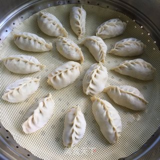 西葫芦鸡蛋蒸饺的做法步骤：8