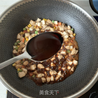 黑椒菌菇鸡肉饭的做法步骤：7