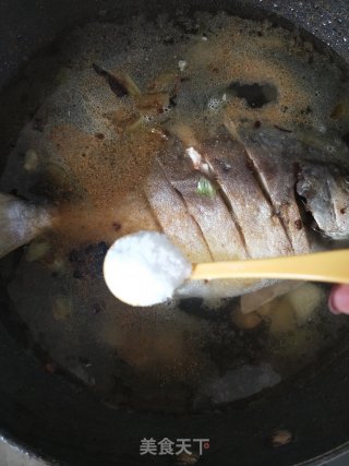 红烧鲳鱼的做法步骤：13