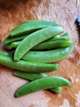 山药炒甜豆黑木耳的做法步骤：2