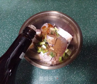 砂锅焗鱼块的做法步骤：3