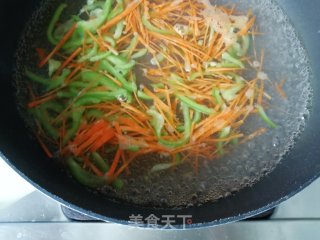 鱼香豆腐干的做法步骤：2
