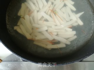 鱼香豆腐干的做法步骤：3
