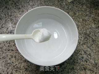 黑木耳卧蛋的做法步骤：3