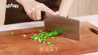 金黄酸汤肥牛的做法步骤：5