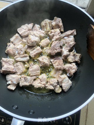 土豆焖排骨的做法步骤：8