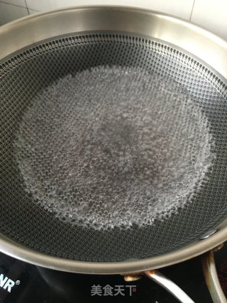 花肉炒扁豆丝的做法步骤：4