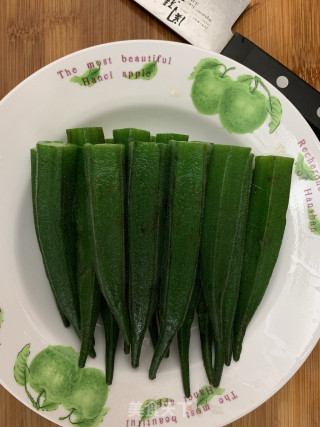豉油秋葵的做法步骤：1