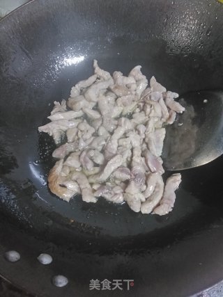 芹菜炒肉丝的做法步骤：5