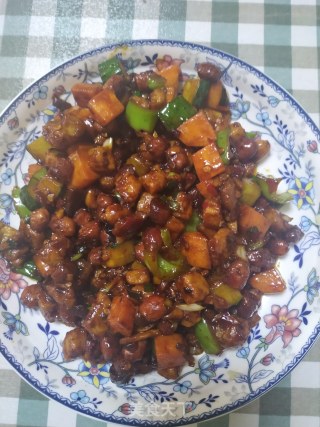 宫爆肉丁的做法步骤：8