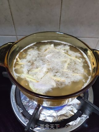 猪杂汤的做法步骤：4