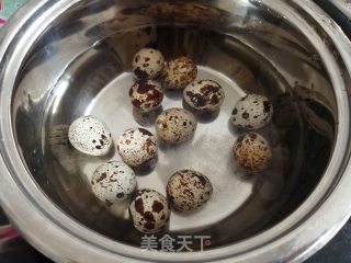 营养七彩鹌鹑蛋的做法步骤：1