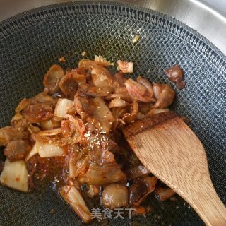 花肉炒韩式辣白菜的做法步骤：10