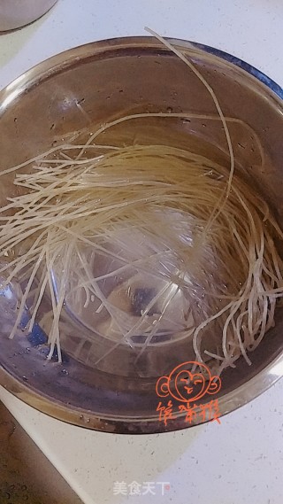 小白菜炖粉条的做法步骤：3
