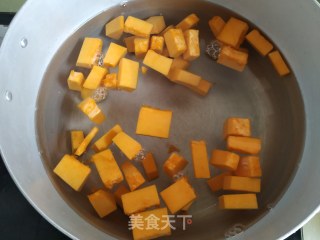 南瓜花生粥的做法步骤：4