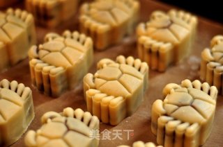 螃蟹月饼的做法步骤：8
