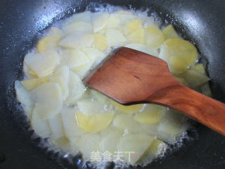 榨菜丝炒土豆的做法步骤：4