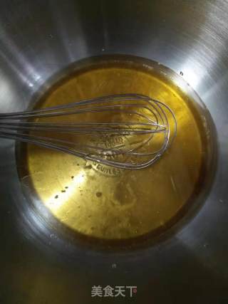 红豆沙月饼的做法步骤：2