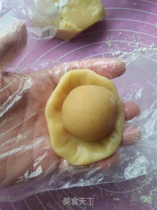 绿豆沙月饼的做法步骤：9