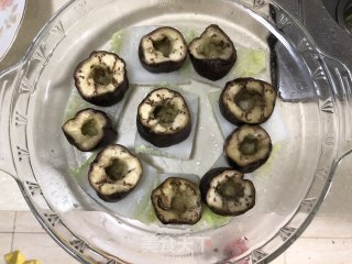 茄盅牛肉青豆玉米碎的做法步骤：1