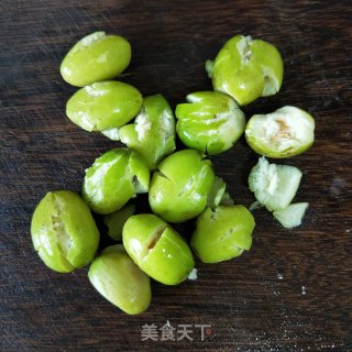 橄榄冰糖水的做法步骤：3