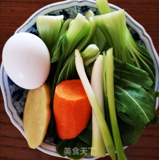 ????鲜虾清汤面????的做法步骤：1