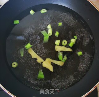 ????鲜虾清汤面????的做法步骤：5