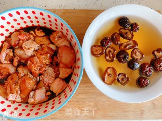黄焖鸡米饭的做法步骤：1