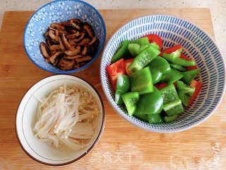 黄焖鸡米饭的做法步骤：3
