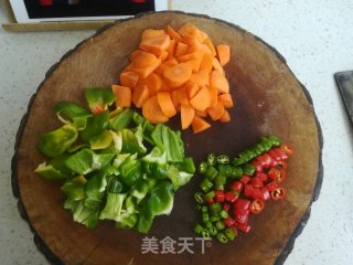 黄焖鸡的做法步骤：4