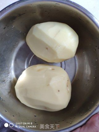 土豆饼的做法步骤：1