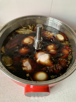 卤鸡腿和卤蛋双拼的做法步骤：6
