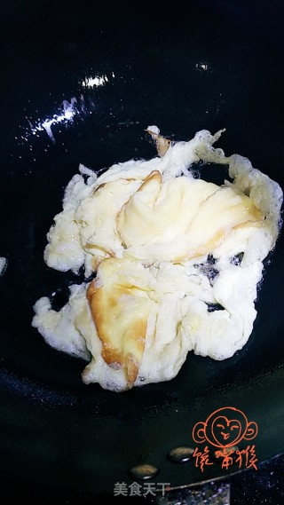 芹菜炒鸡蛋的做法步骤：3