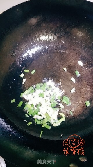 芹菜炒鸡蛋的做法步骤：4