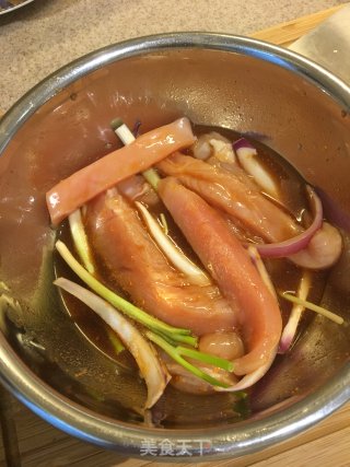 鸡肉合饼套餐的做法步骤：1