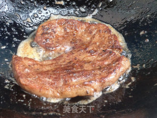 煎牛排的做法步骤：8