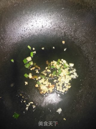 素颜下饭菜：西葫芦烩胡萝卜片的做法步骤：7