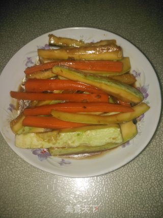 素颜下饭菜：西葫芦烩胡萝卜片的做法步骤：12