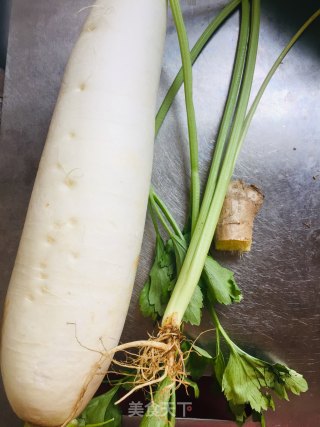 龙骨萝卜汤的做法步骤：3