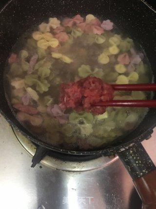 蝴蝶蔬菜面汤的做法步骤：7