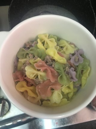 蝴蝶蔬菜面汤的做法步骤：8