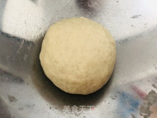 中秋必吃的梅干菜鲜肉月饼的做法步骤：4