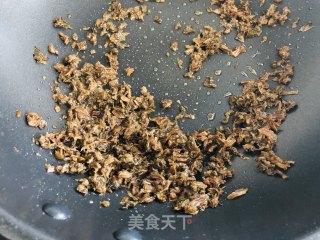 中秋必吃的梅干菜鲜肉月饼的做法步骤：9