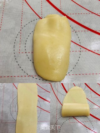 中秋必吃的梅干菜鲜肉月饼的做法步骤：19